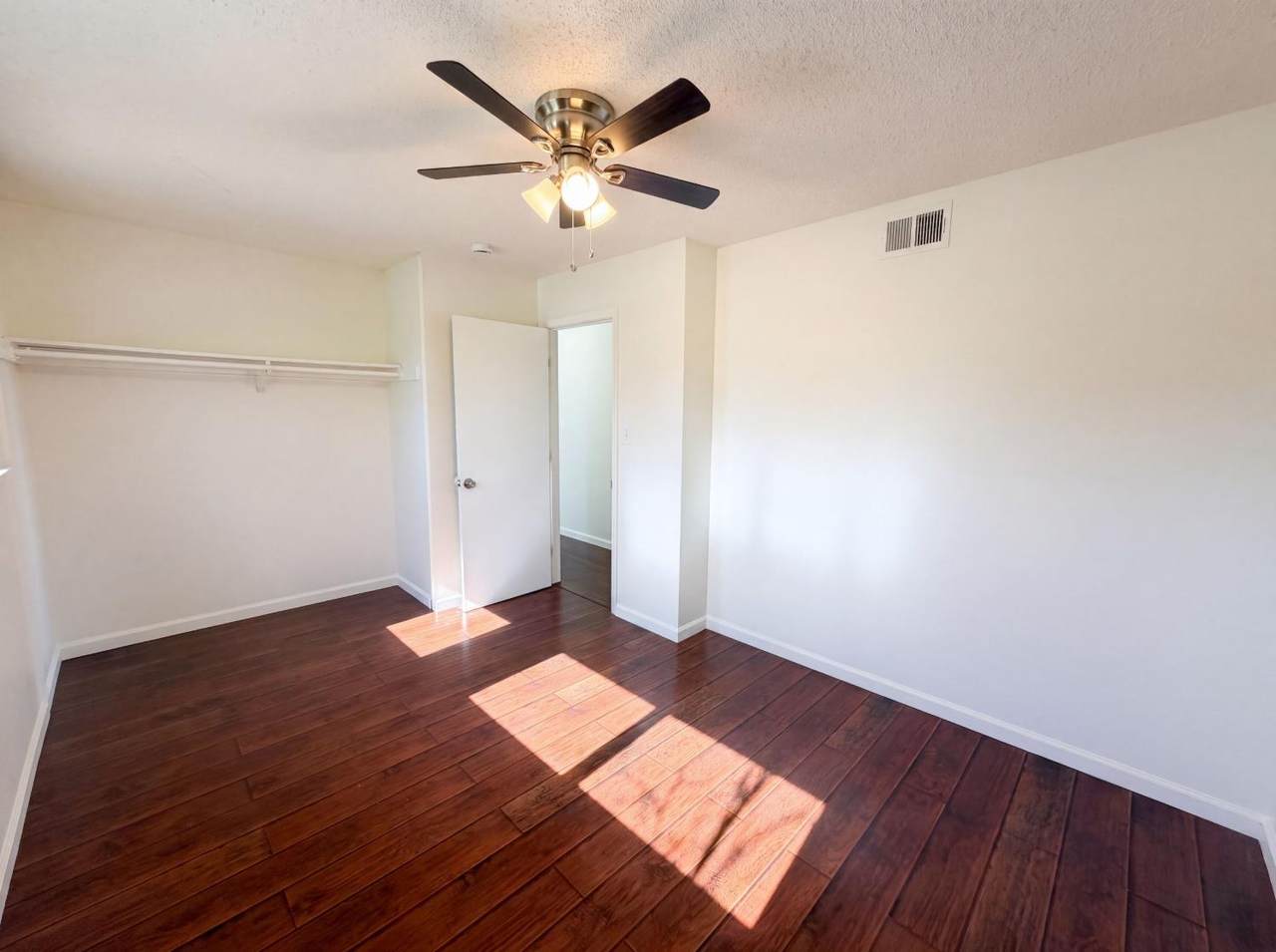 https://bt-photos.global.ssl.fastly.net/sacramento/1280_boomver_1_561201988-2.jpg