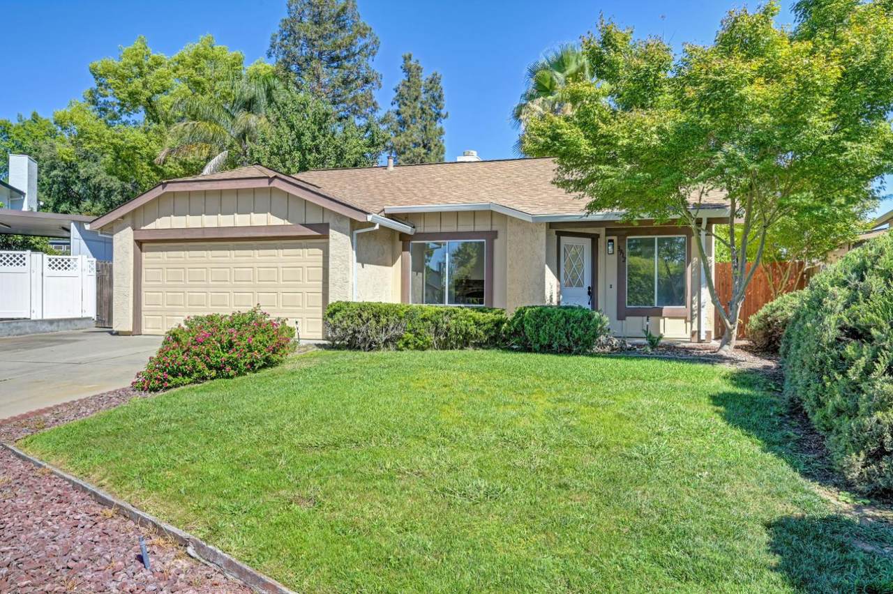 3912 Onawa Court - Photo 1
