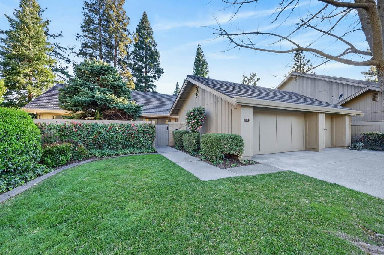 11474 Round House Court - Photo 1