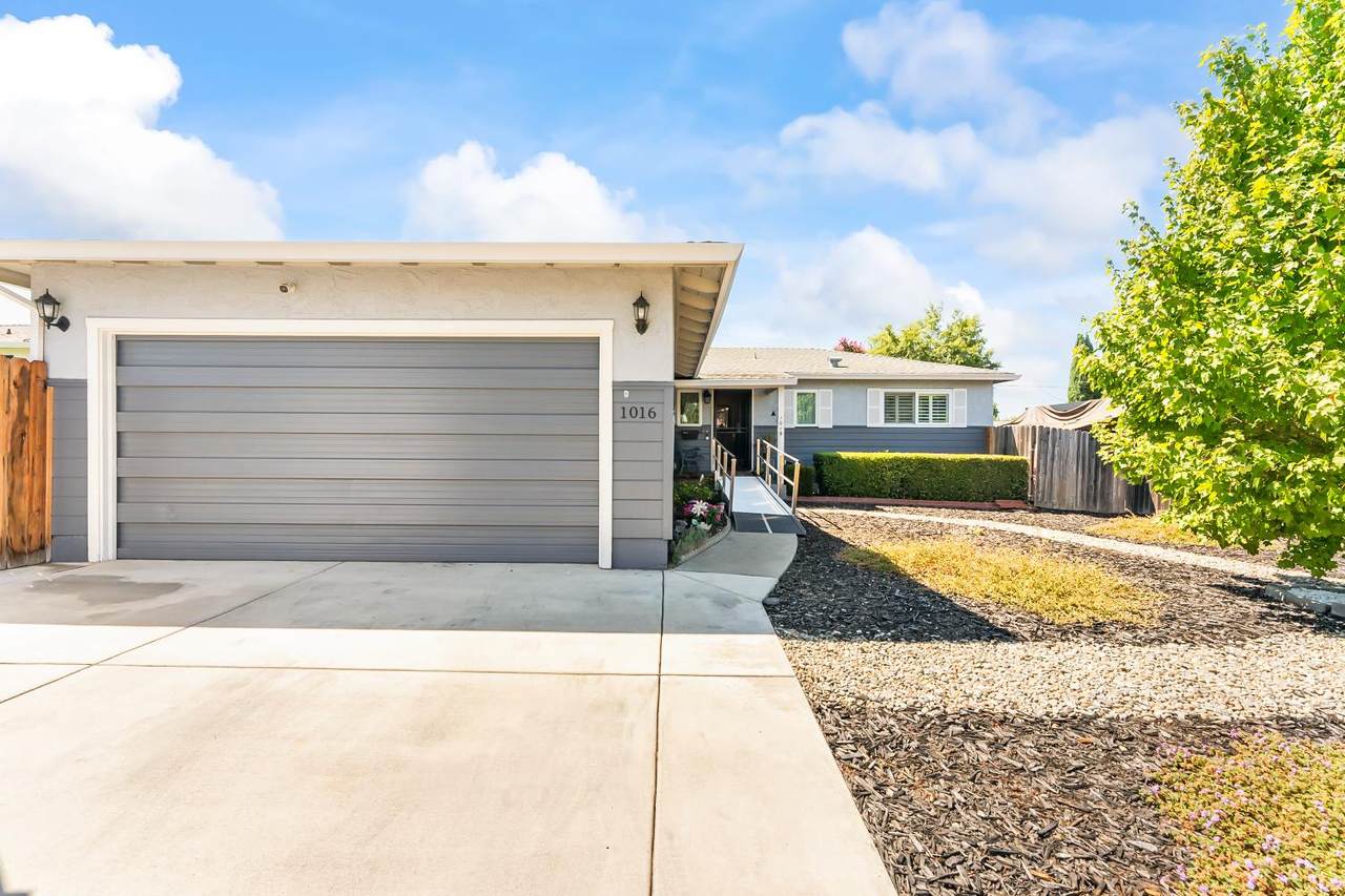 1016 Colnar Street - Photo 1