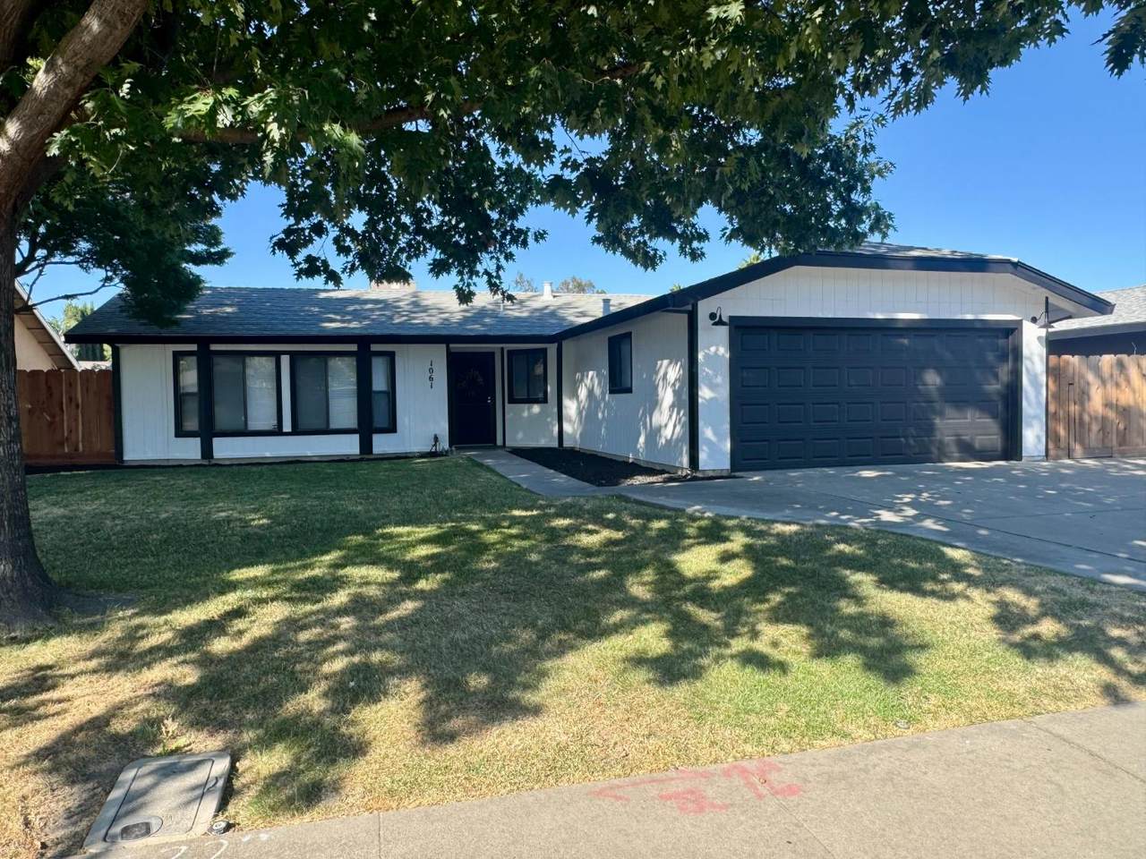 1061 English Avenue - Photo 1