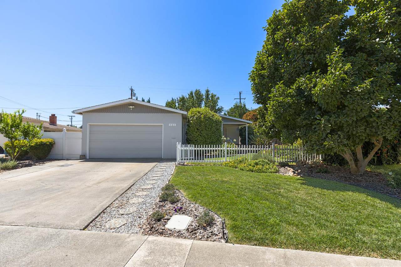 983 Fairview Drive - Photo 1