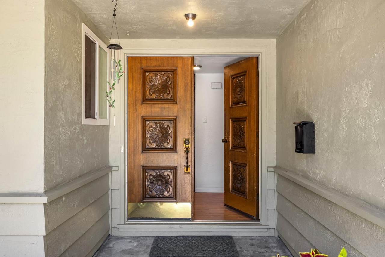 https://bt-photos.global.ssl.fastly.net/sacramento/1280_boomver_1_561202491-2.jpg