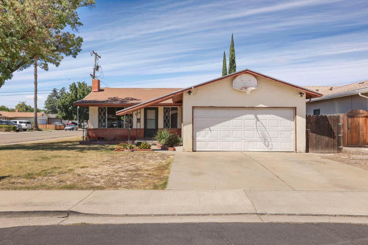 475 Gordon Avenue - Photo 1