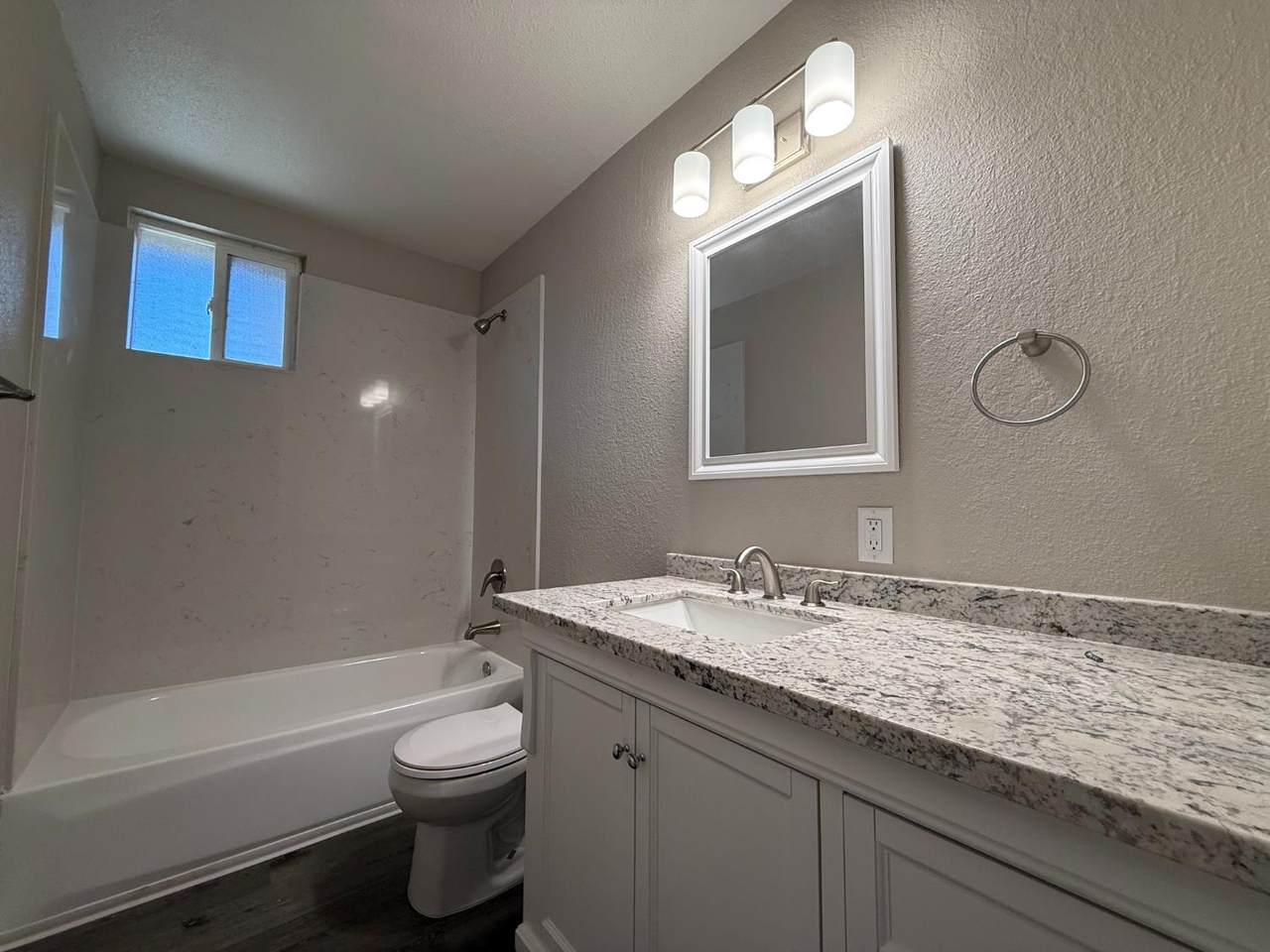 https://bt-photos.global.ssl.fastly.net/sacramento/1280_boomver_1_561202576-2.jpg