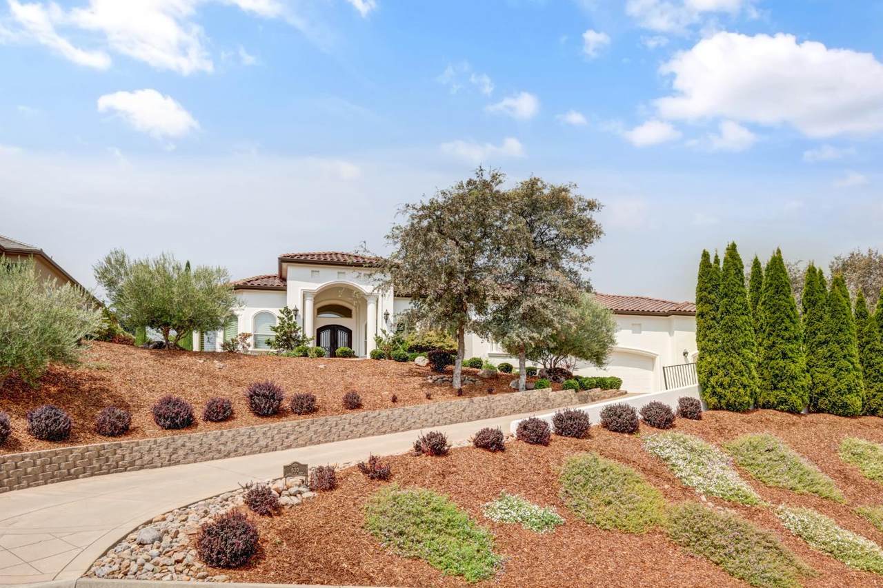 630 Lakeridge Drive - Photo 1