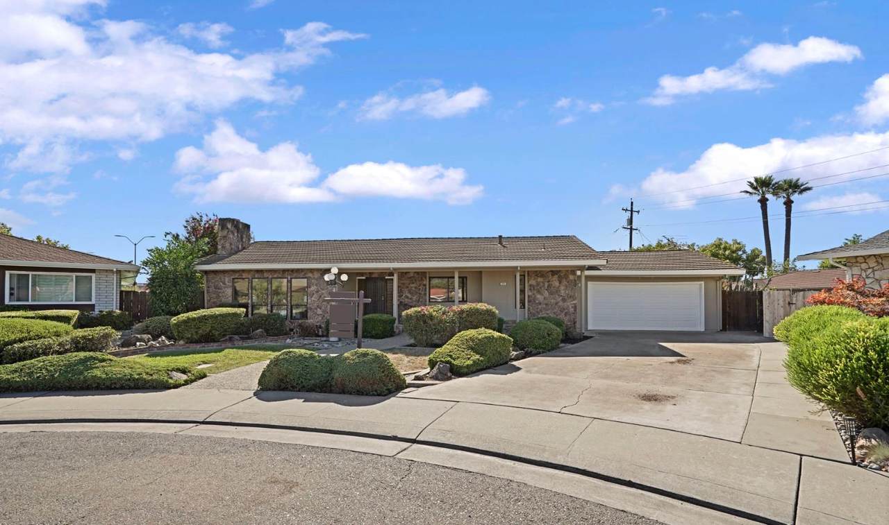 https://bt-photos.global.ssl.fastly.net/sacramento/1280_boomver_1_561202743-2.jpg