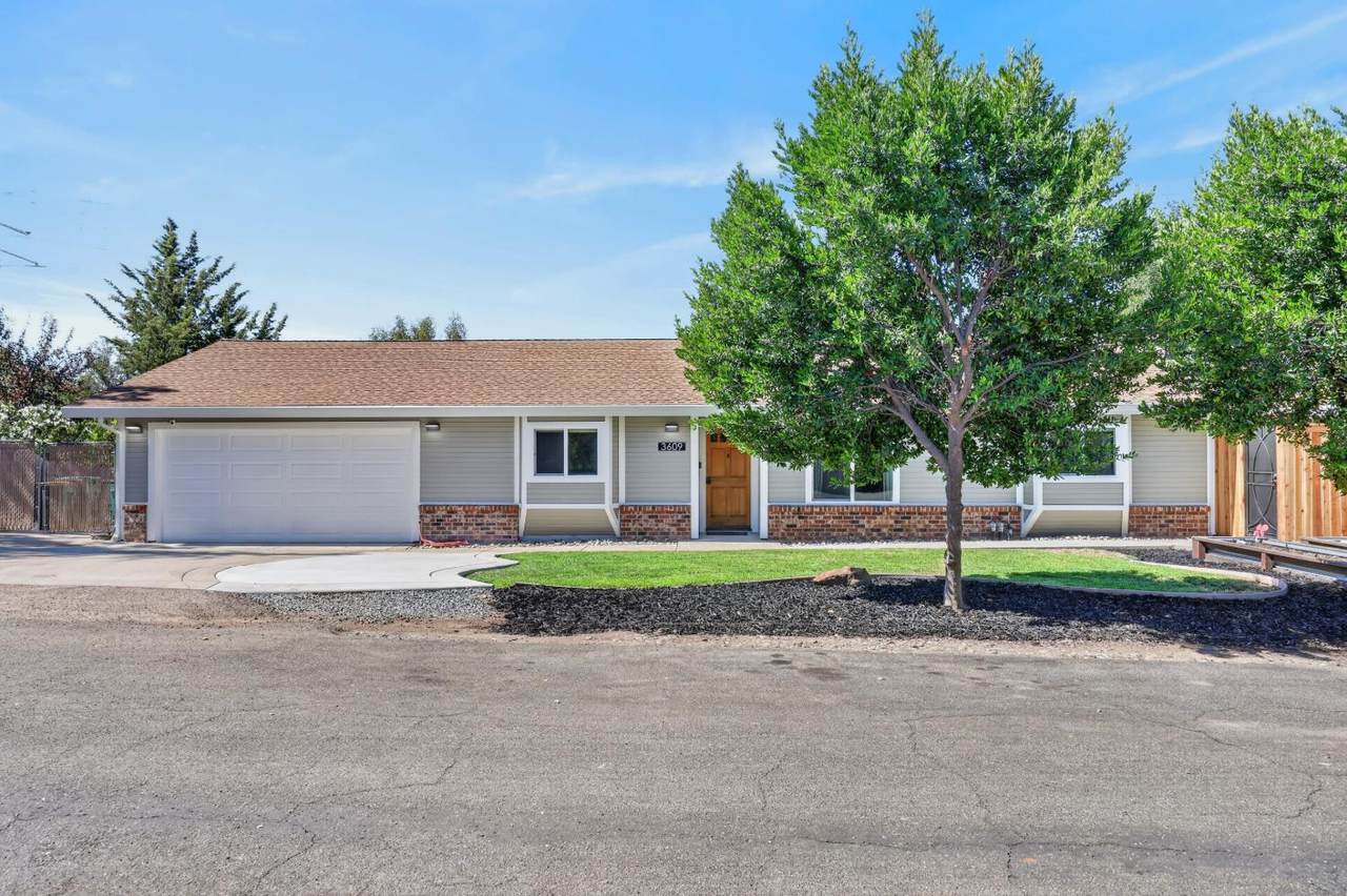 3609 Eagle View Drive - Photo 1