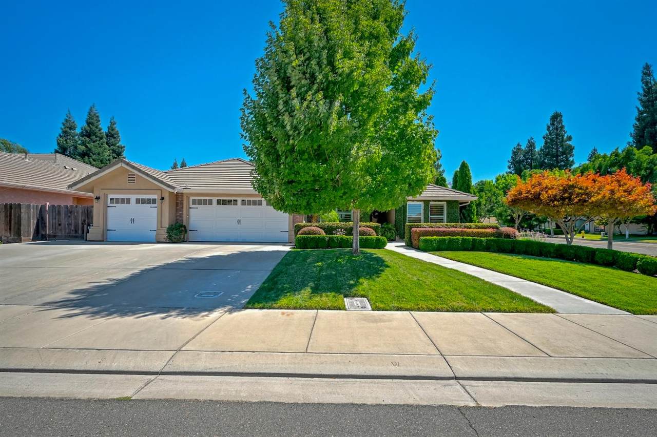 1320 Silhouette Court - Photo 1