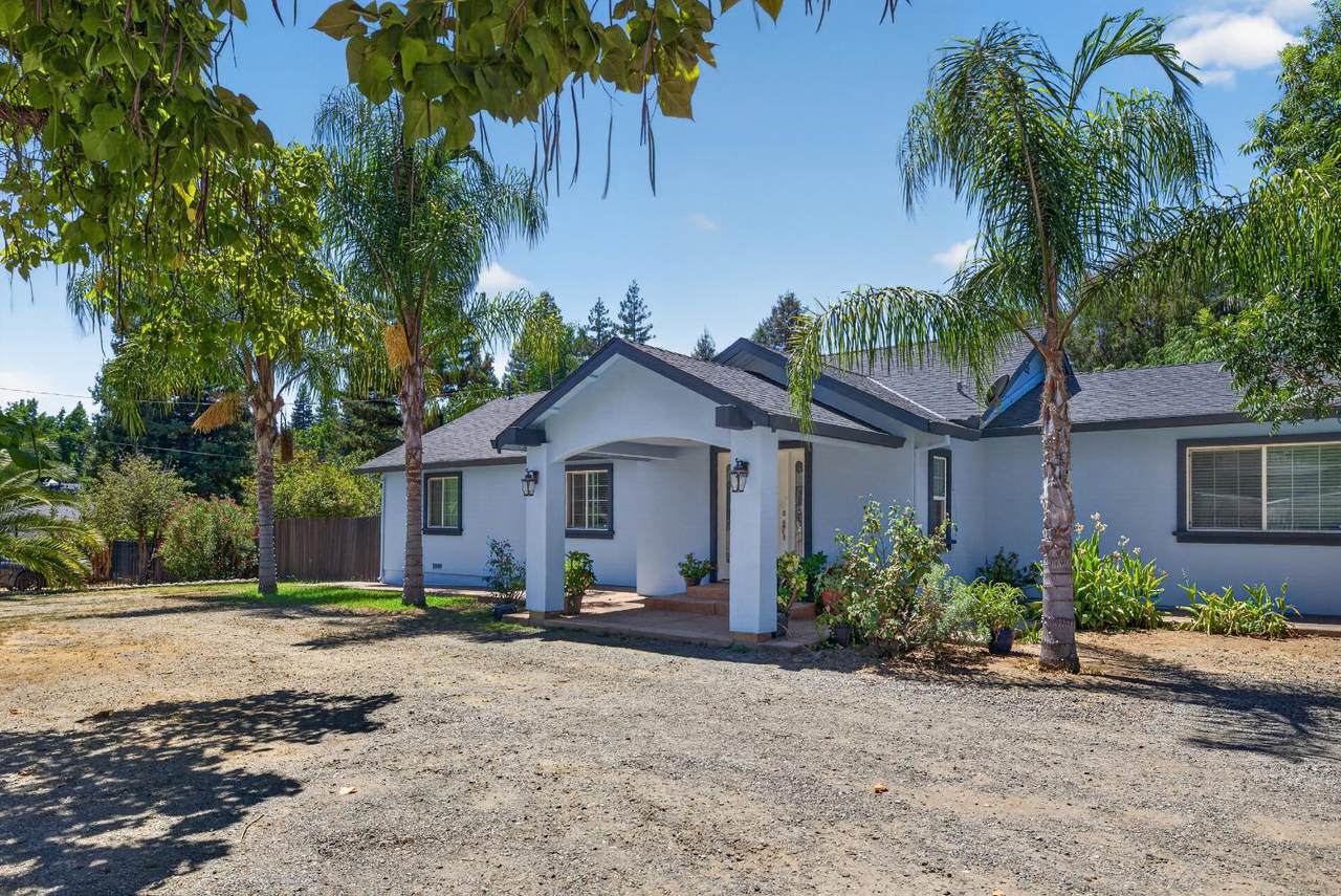 8033 Sunrise Boulevard - Photo 1