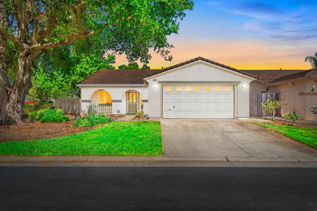 4318 Stromford Way - Photo 1