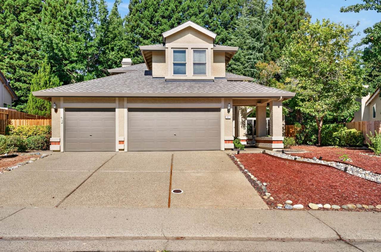 261 Baurer Circle - Photo 1