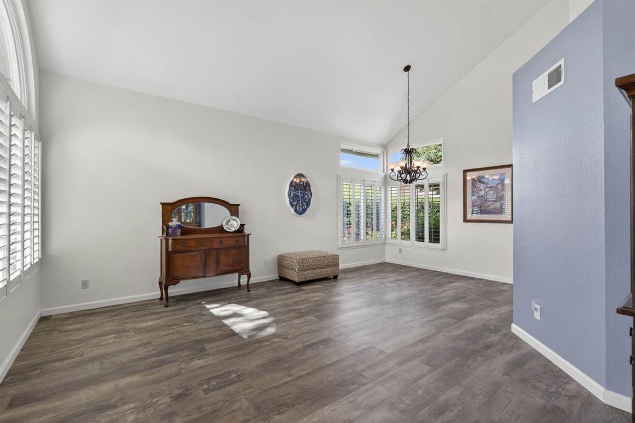 https://bt-photos.global.ssl.fastly.net/sacramento/1280_boomver_1_561203337-2.jpg