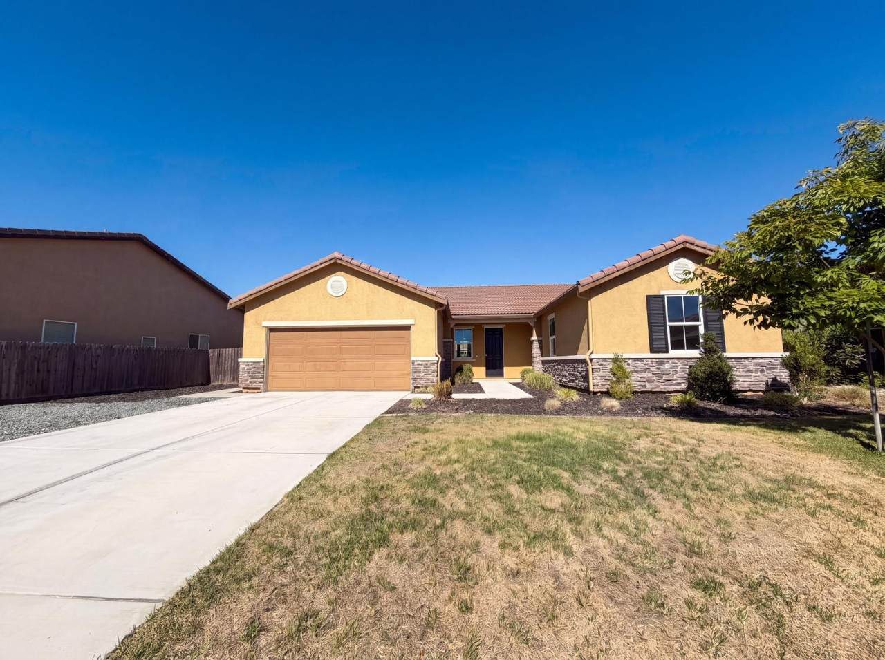 1216 Hamel Way - Photo 1