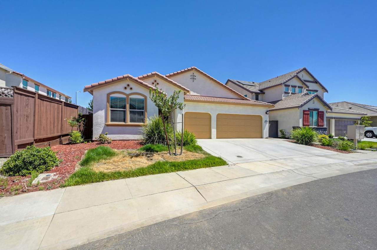 7547 Fusion Way - Photo 1