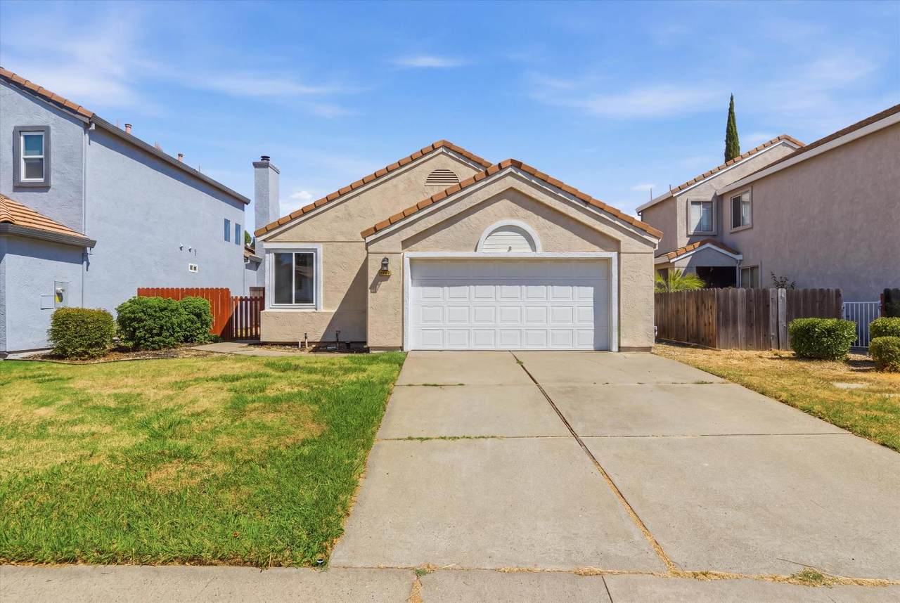 1253 Arbor Court - Photo 1
