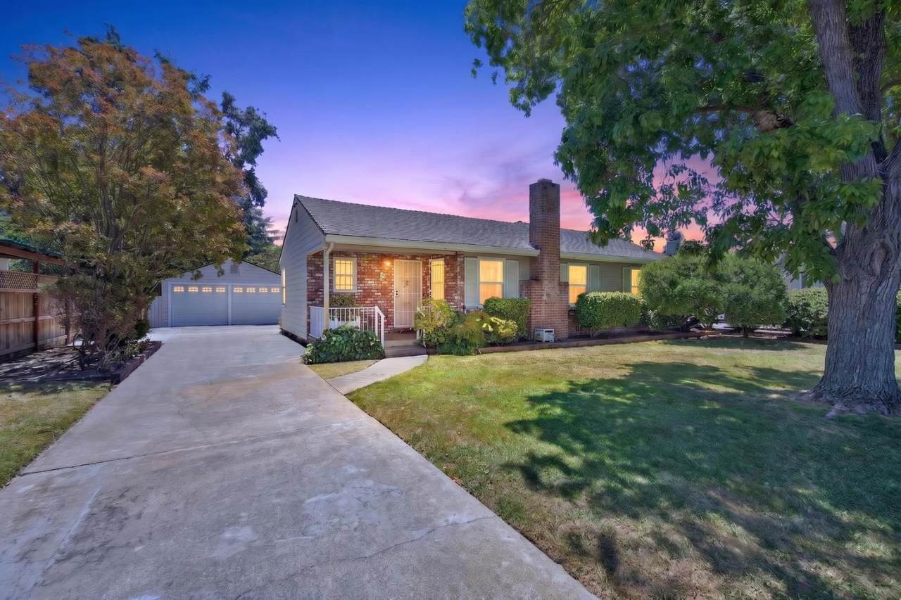 1750 Princeton Avenue - Photo 1