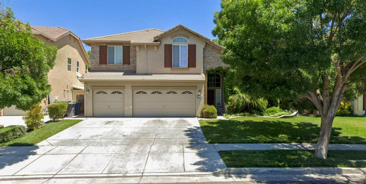 1670 Mahogany Drive - Photo 1