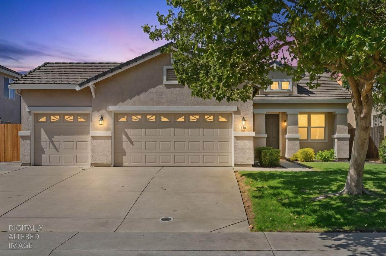 210 Ashwood Court - Photo 1