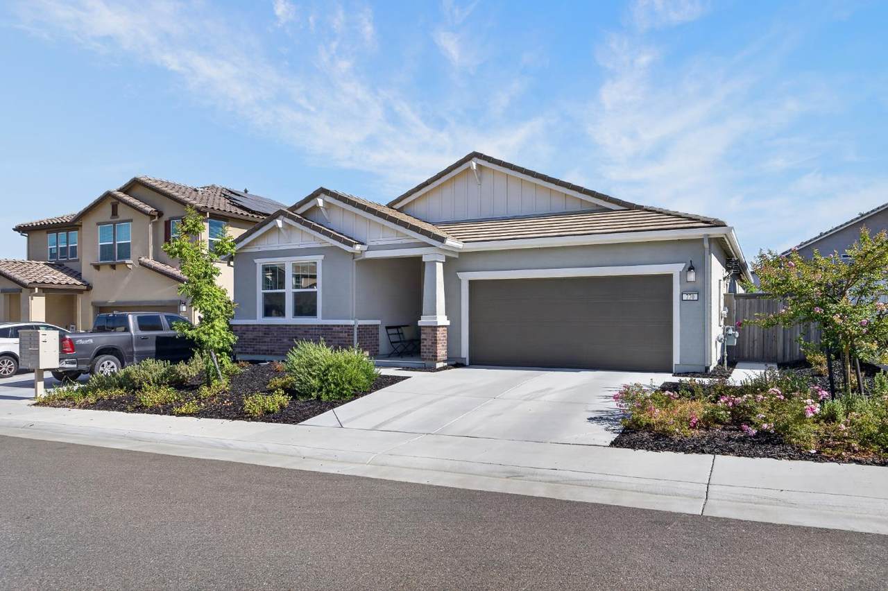 https://bt-photos.global.ssl.fastly.net/sacramento/1280_boomver_1_561203660-2.jpg