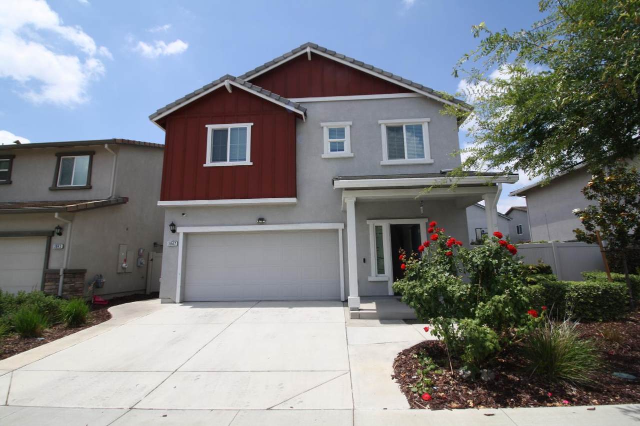3847 Berrybridge Street - Photo 1