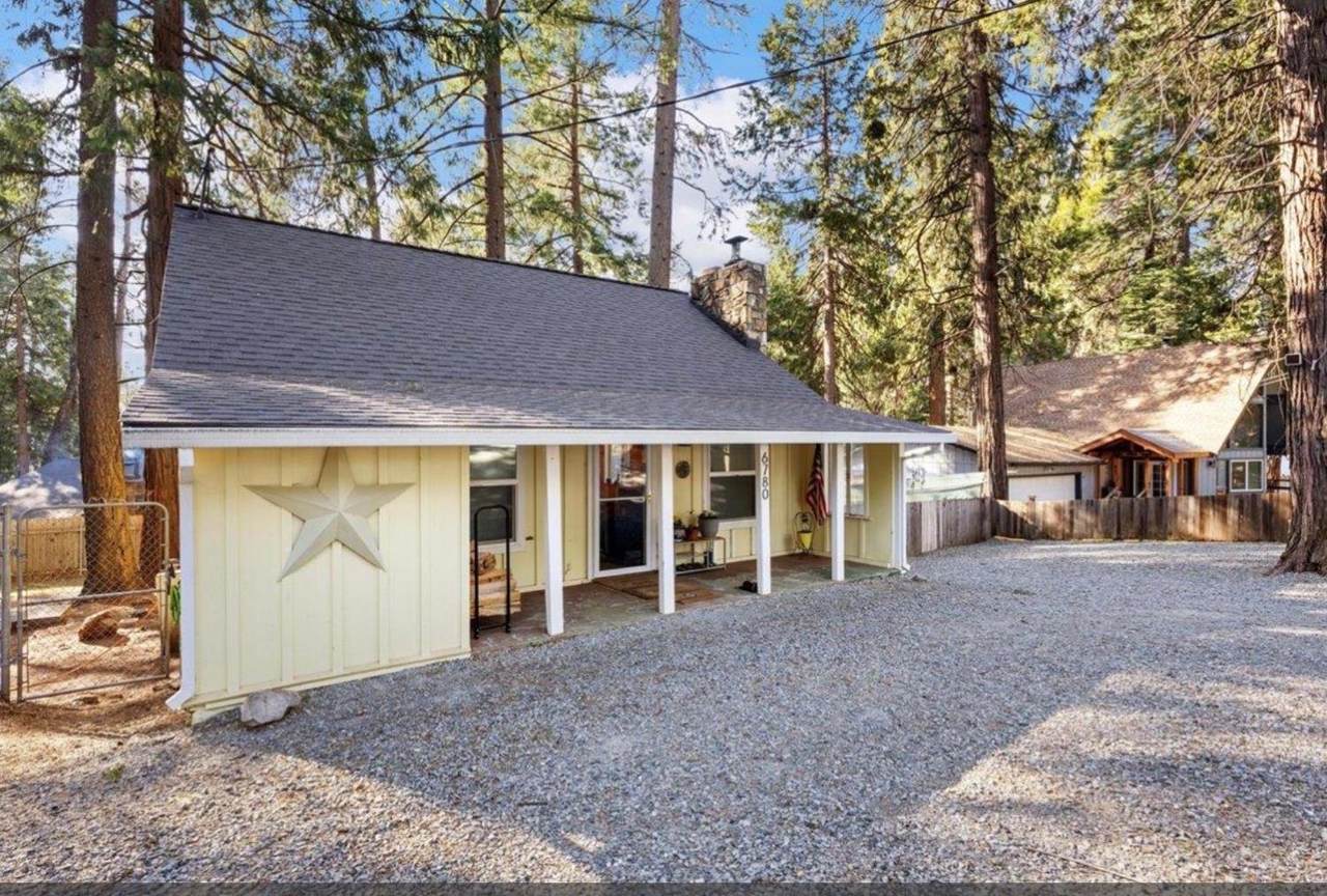 6780 Ridgeway Drive - Photo 1