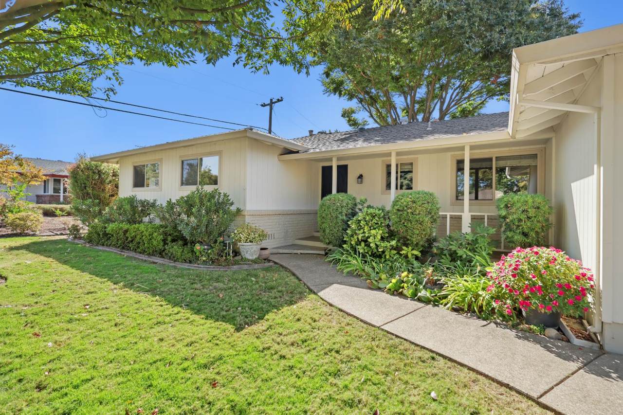 https://bt-photos.global.ssl.fastly.net/sacramento/1280_boomver_1_561205408-2.jpg