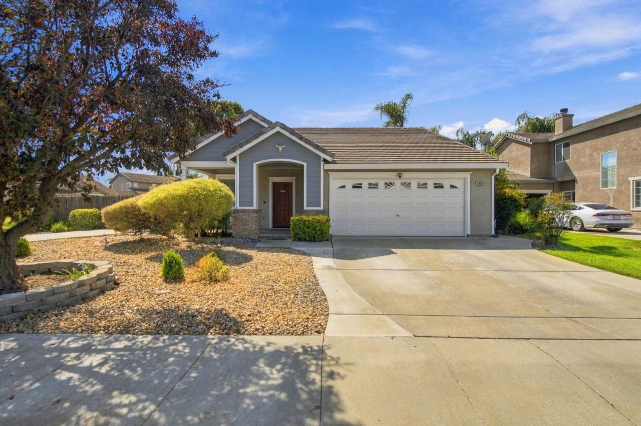 2506 Spencer Lane - Photo 1
