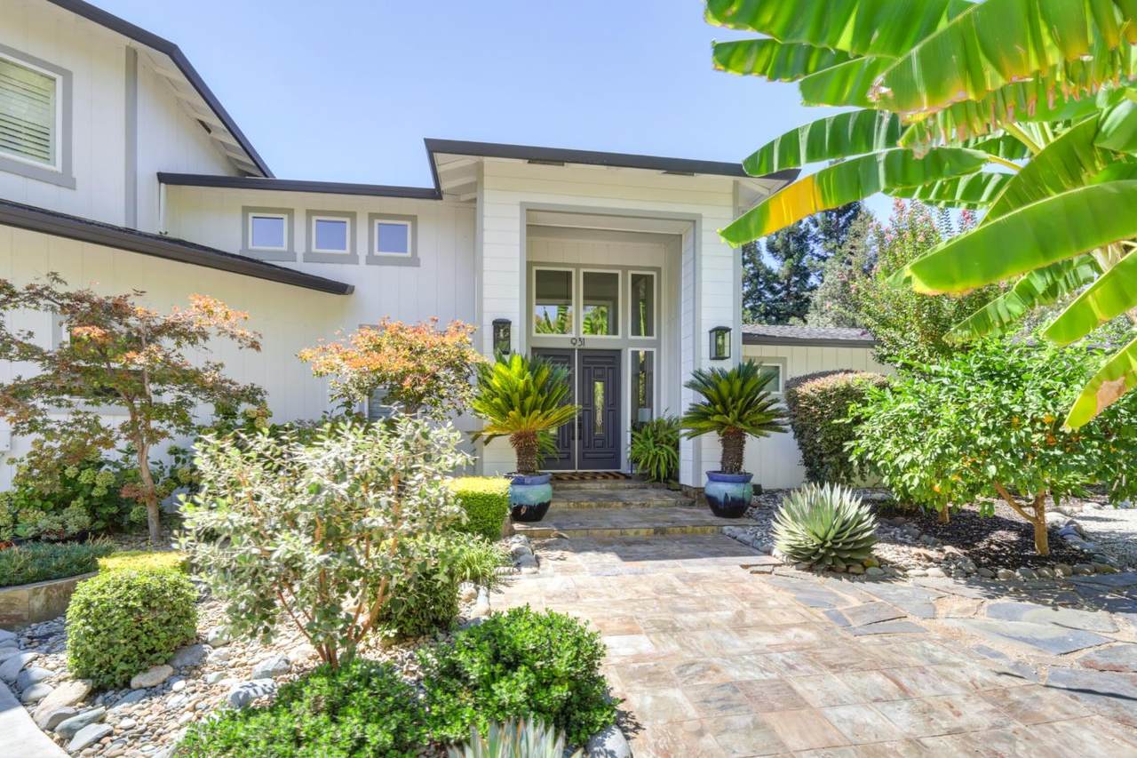 931 Saverien Drive - Photo 1
