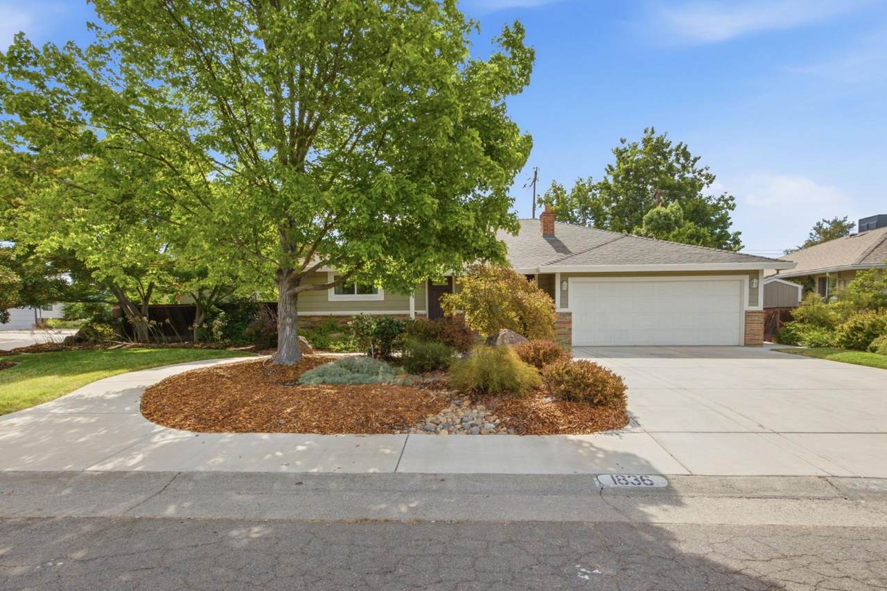 1836 Venus Drive - Photo 1