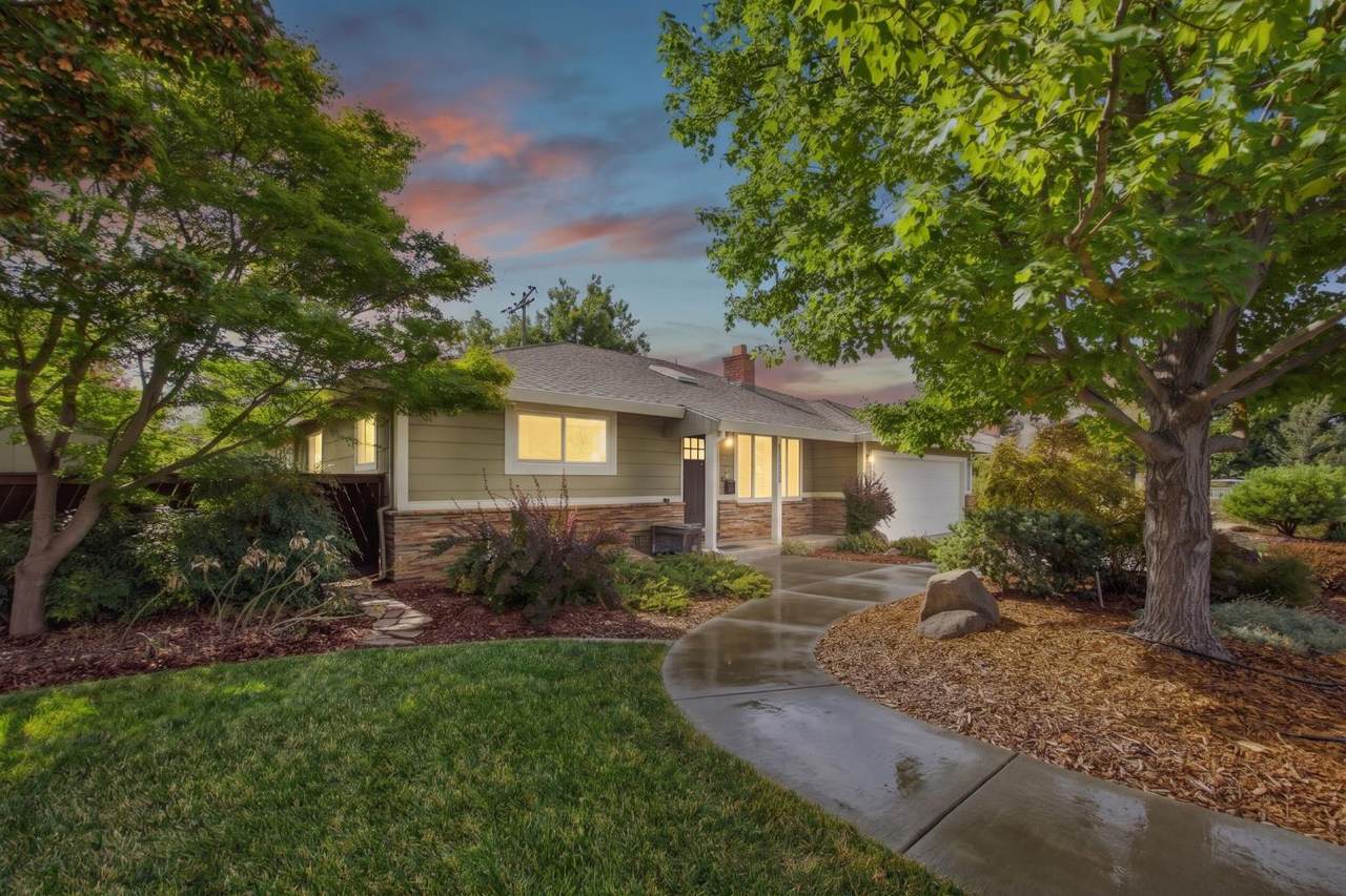 https://bt-photos.global.ssl.fastly.net/sacramento/1280_boomver_1_561212196-2.jpg
