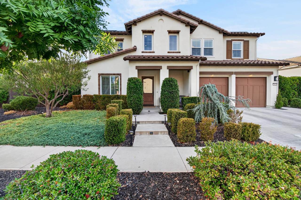 https://bt-photos.global.ssl.fastly.net/sacramento/1280_boomver_1_561213408-2.jpg