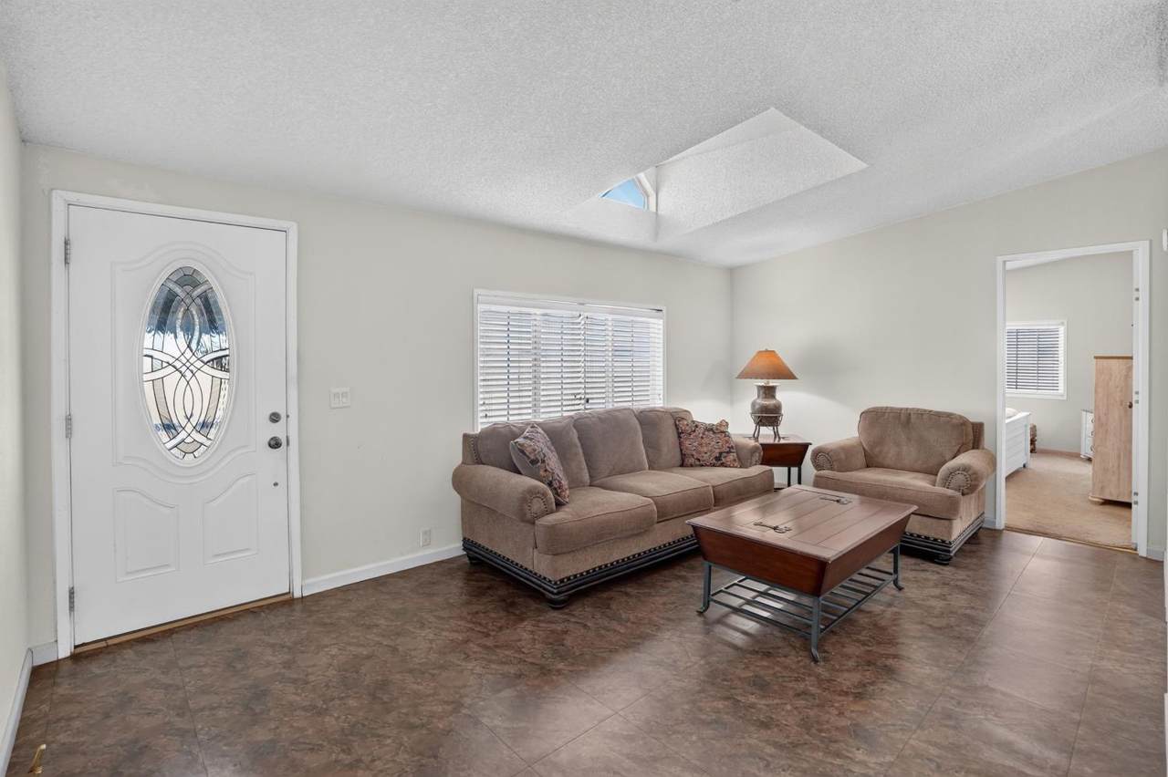 https://bt-photos.global.ssl.fastly.net/sacramento/1280_boomver_1_561213560-2.jpg