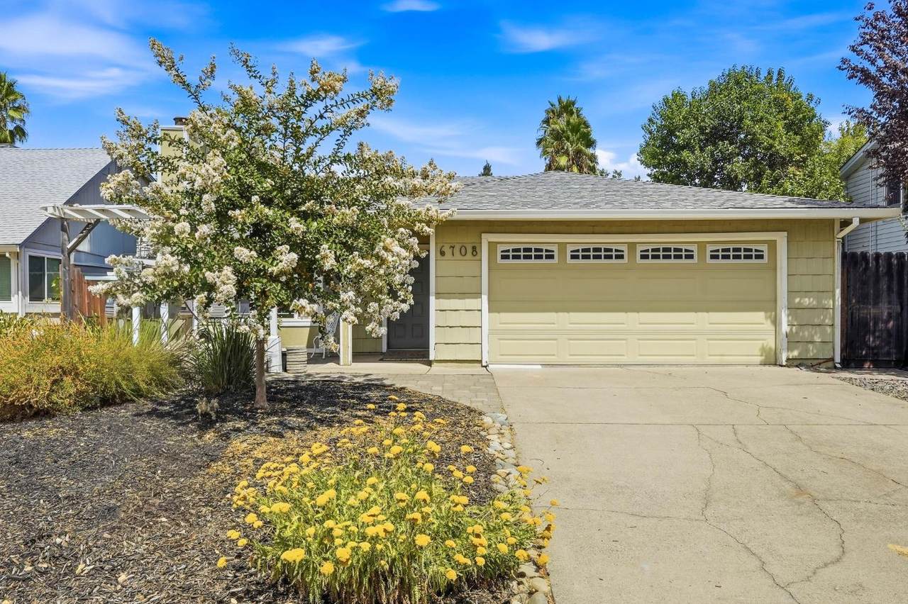 6708 Waxwing Way - Photo 1