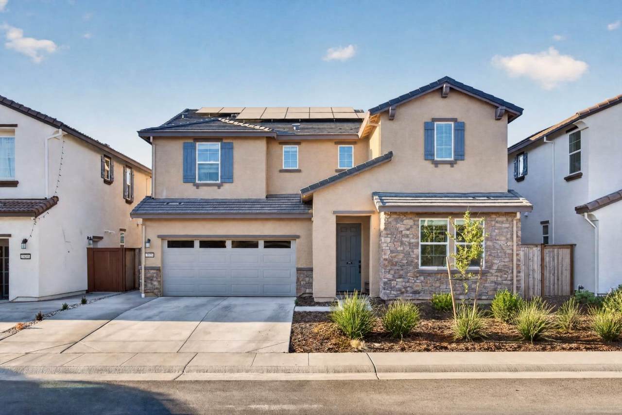 5048 Asteroid Way - Photo 1