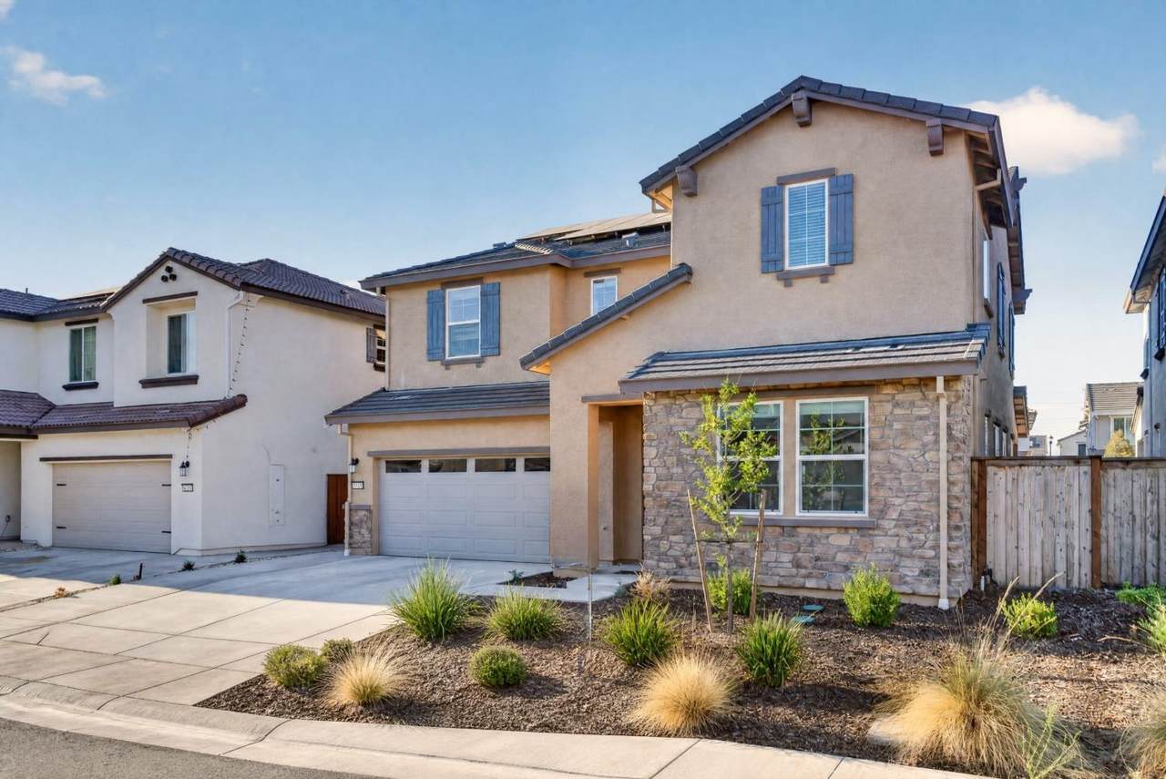 https://bt-photos.global.ssl.fastly.net/sacramento/1280_boomver_1_561214200-2.jpg