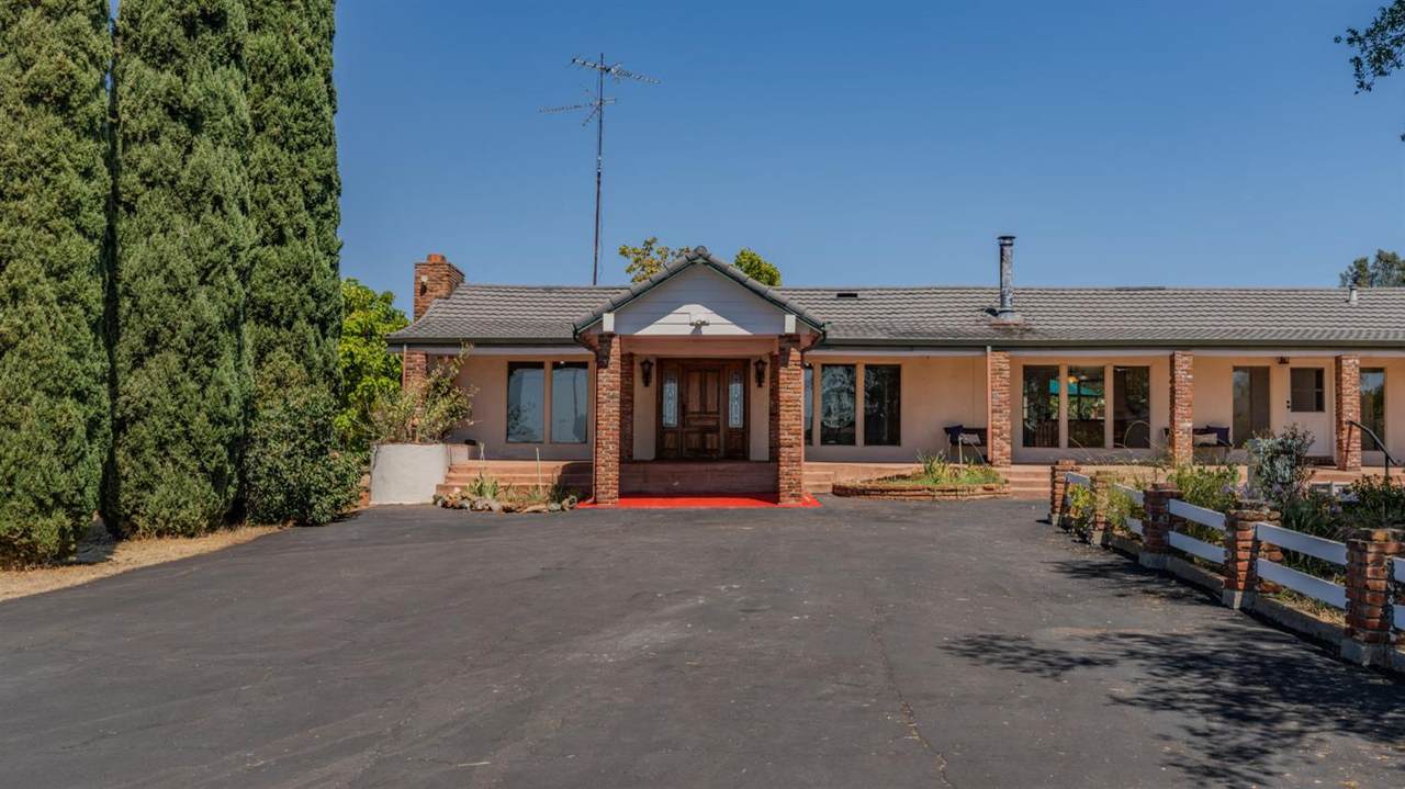 https://bt-photos.global.ssl.fastly.net/sacramento/1280_boomver_1_561214216-2.jpg