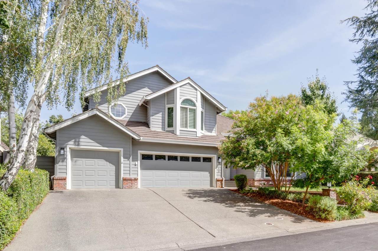 7713 Cove Drive - Photo 1