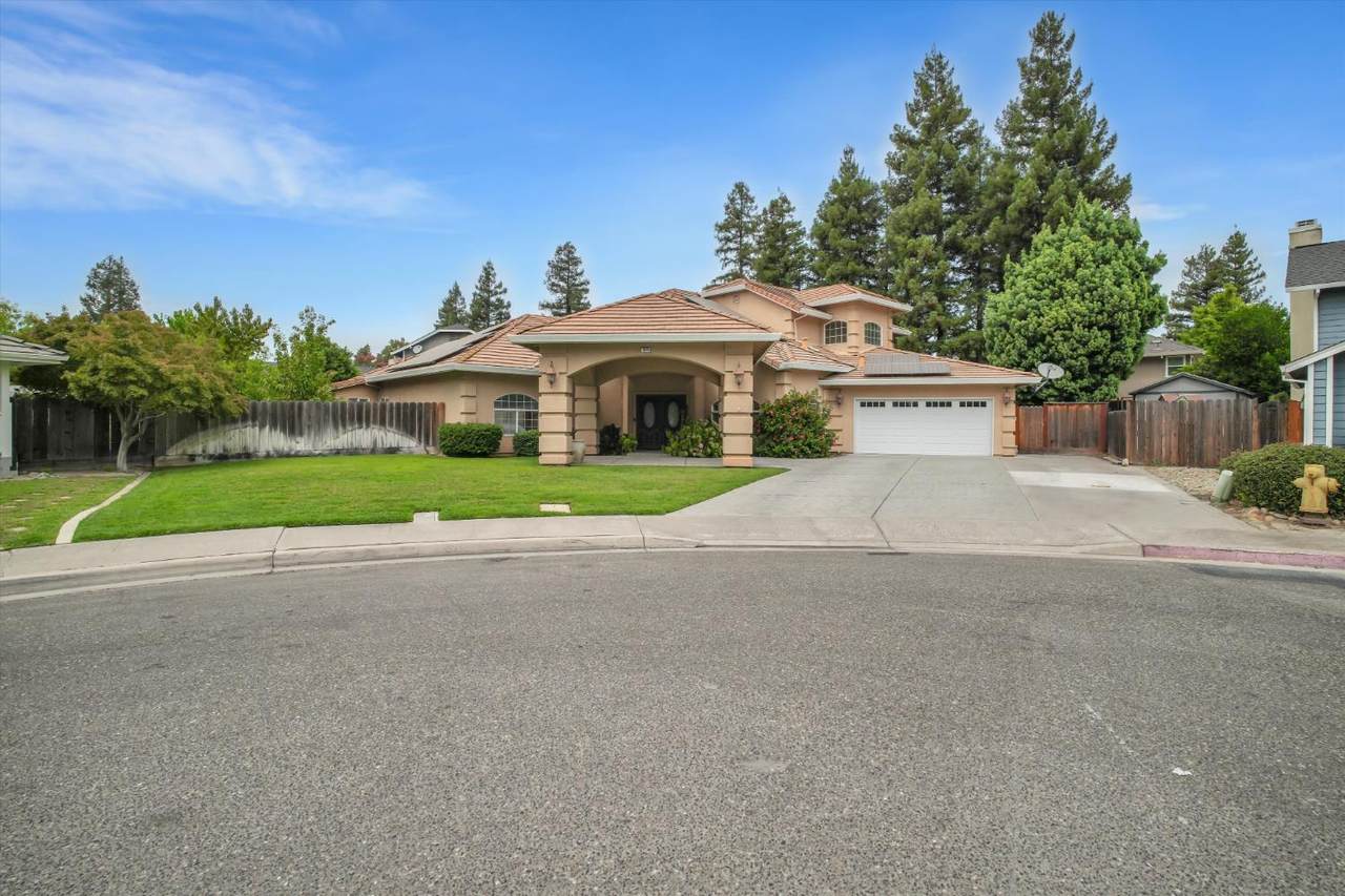1945 Foxtail Court - Photo 1