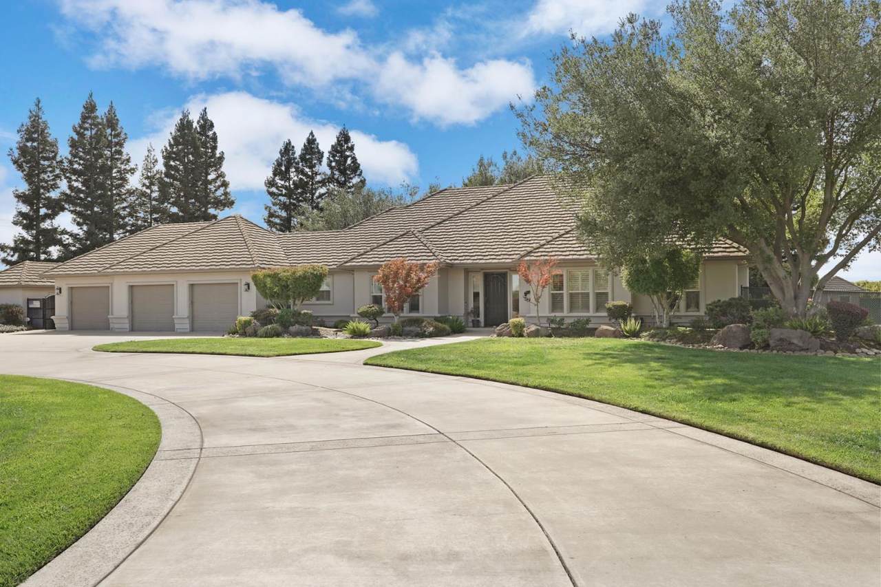 22559 Peltier Court - Photo 1