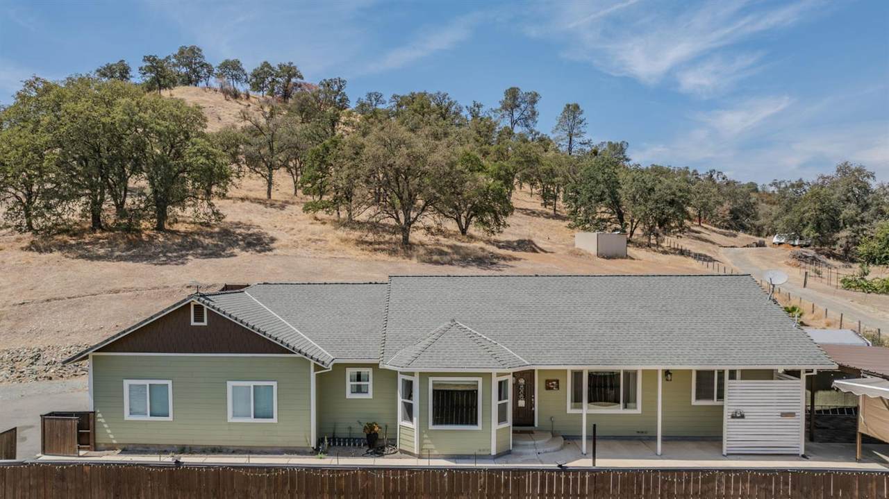 2496 Danaher Drive - Photo 1