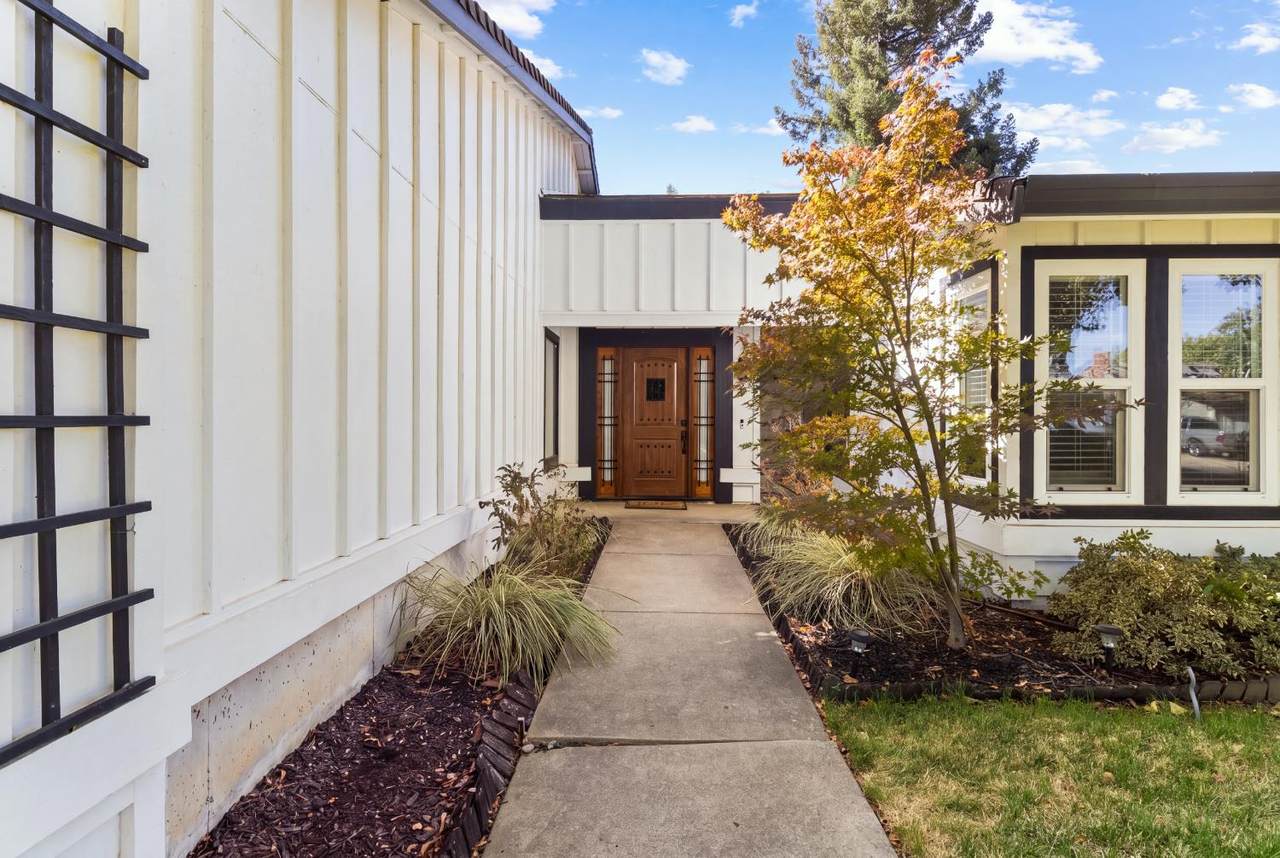 https://bt-photos.global.ssl.fastly.net/sacramento/1280_boomver_1_561214426-2.jpg