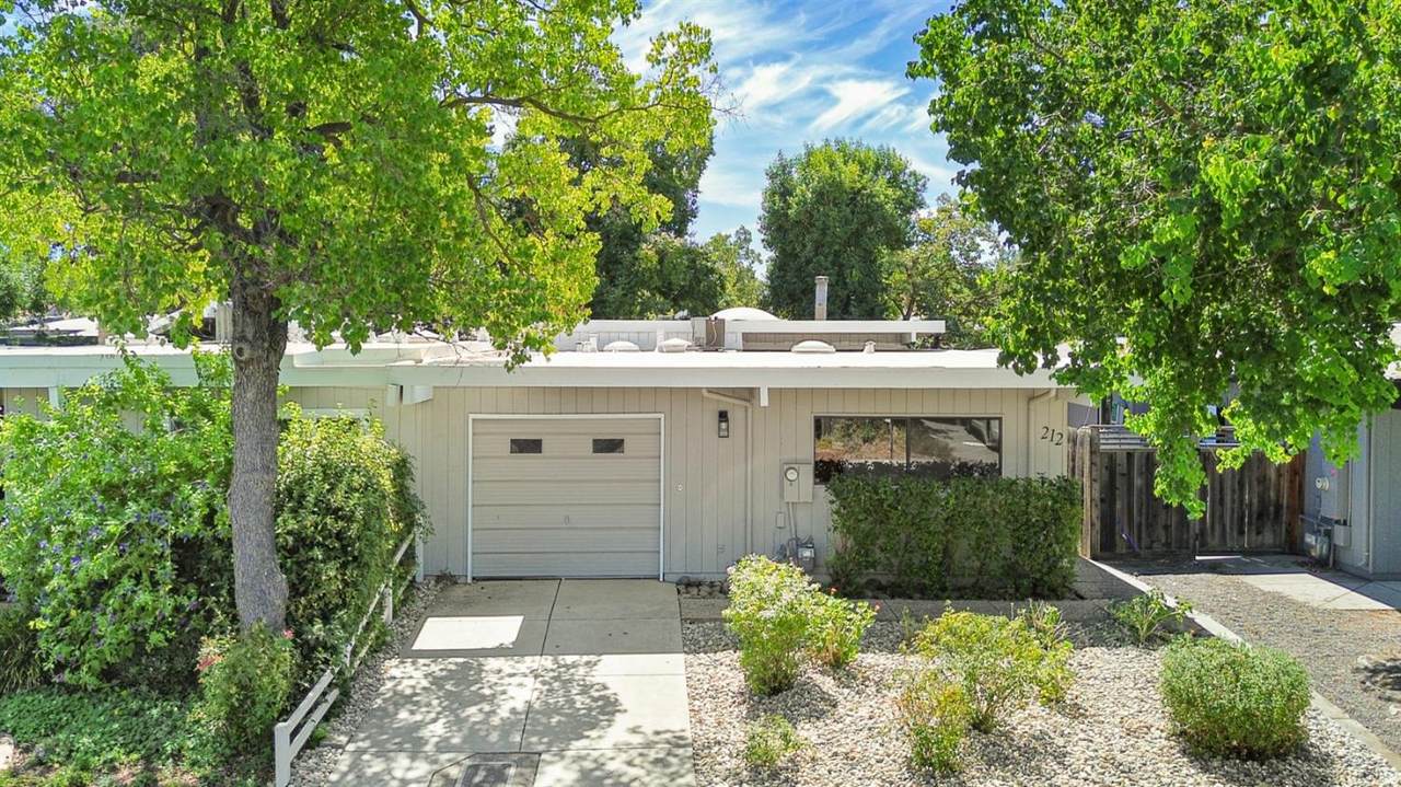 212 Luz Place - Photo 1