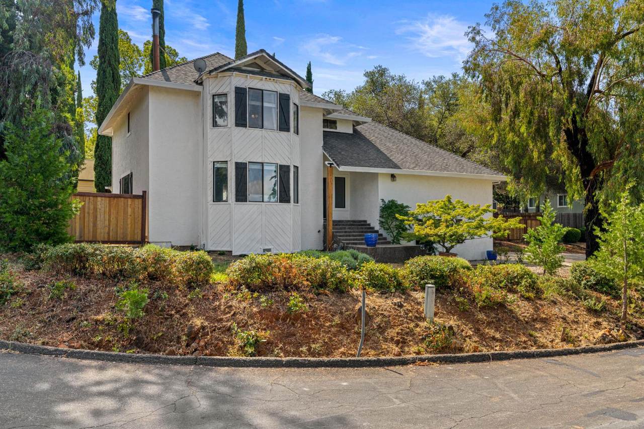 https://bt-photos.global.ssl.fastly.net/sacramento/1280_boomver_1_561214514-2.jpg