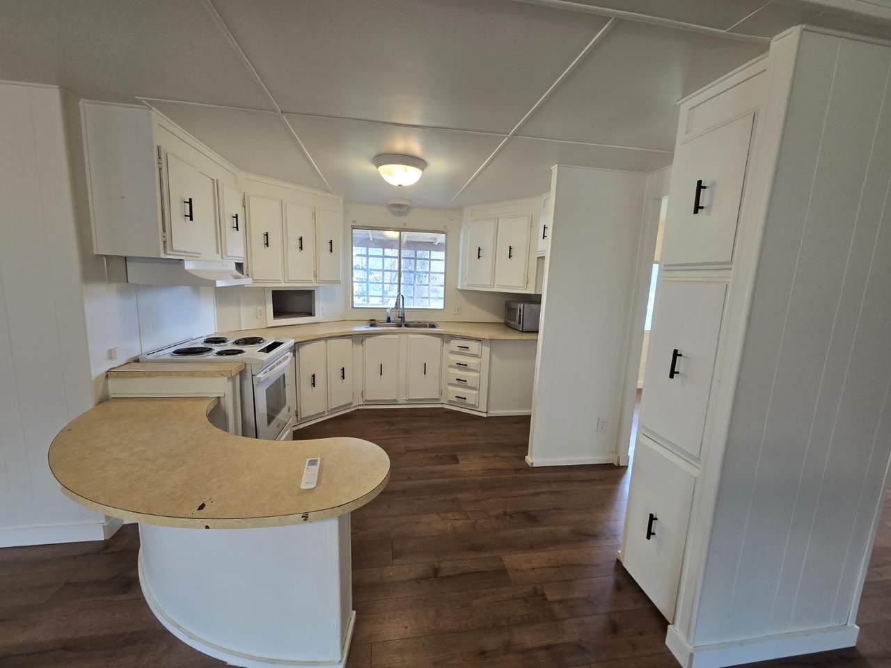 https://bt-photos.global.ssl.fastly.net/sacramento/1280_boomver_1_561214608-2.jpg