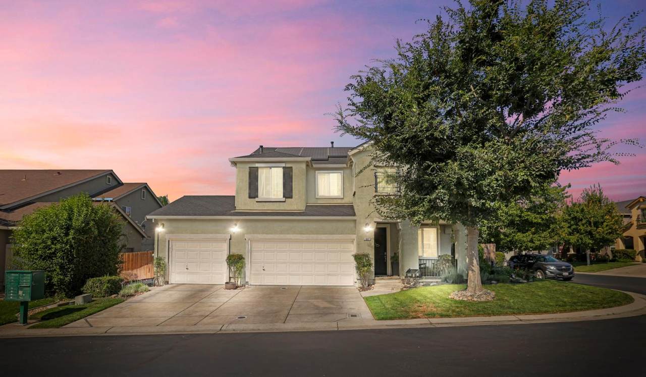 201 Waters Edge Drive - Photo 1