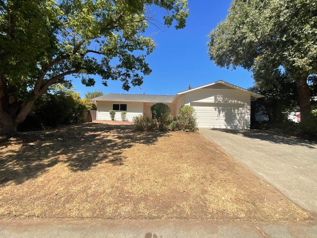 5313 Fernwood Way - Photo 1