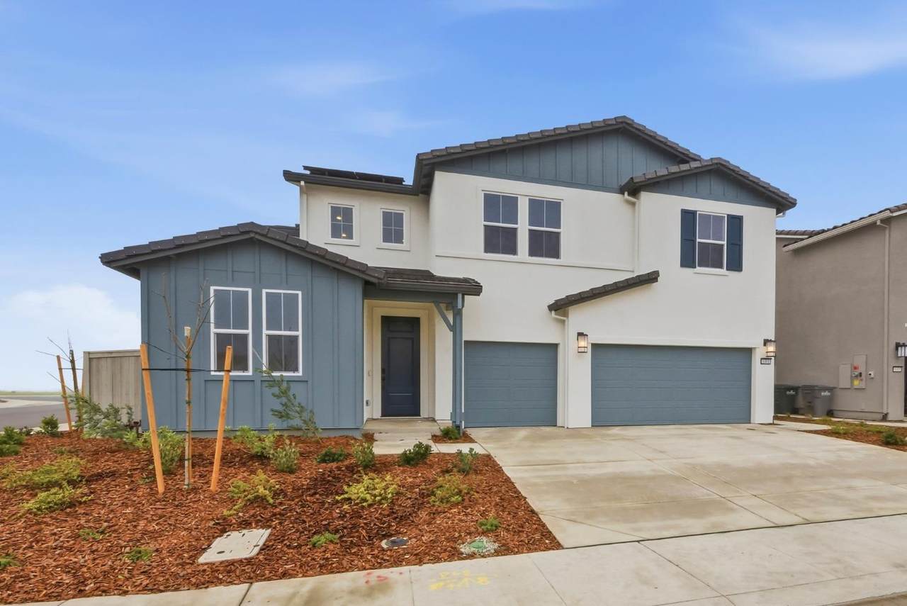 1401 Marmo Circle - Photo 1