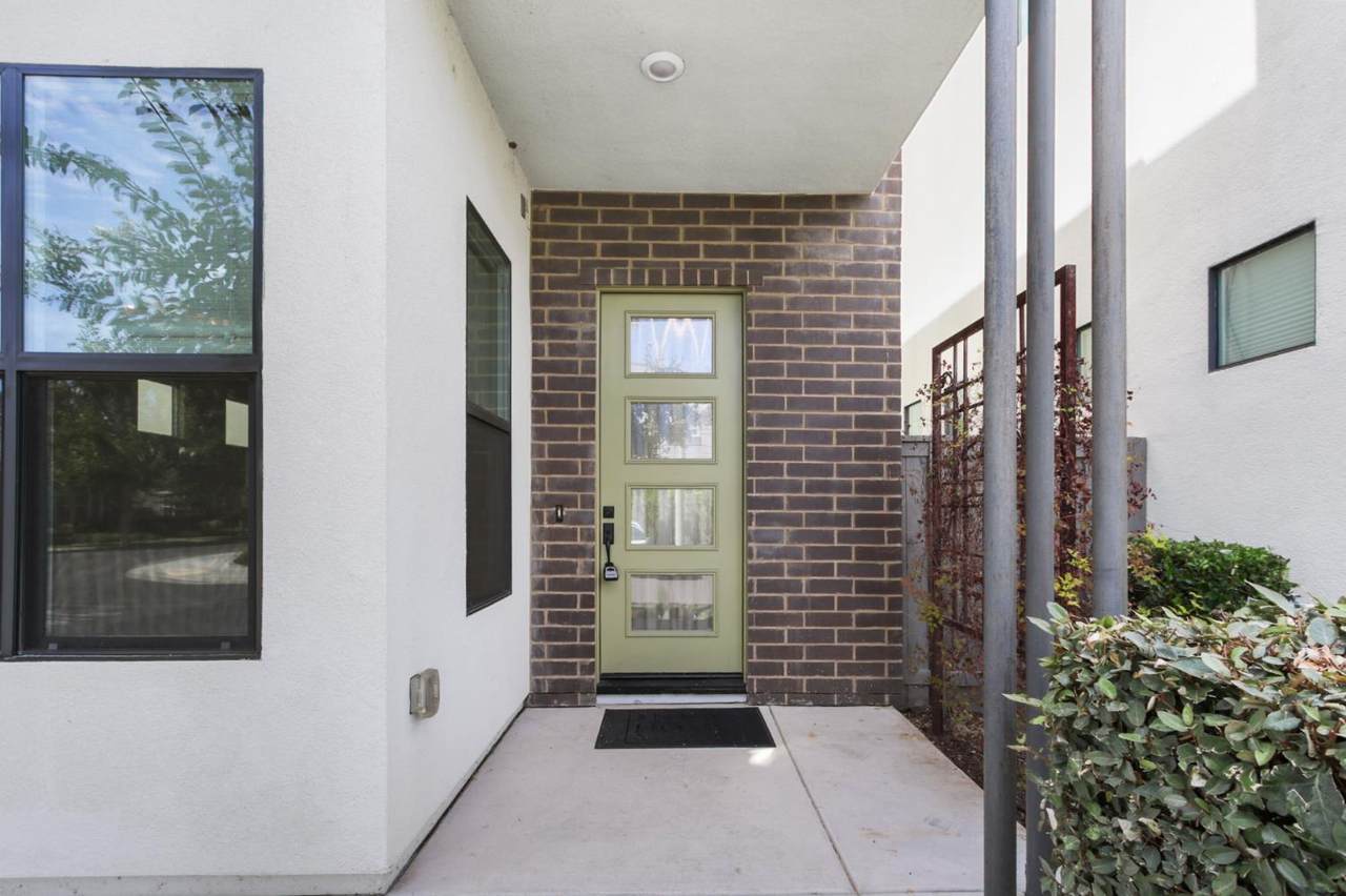 https://bt-photos.global.ssl.fastly.net/sacramento/1280_boomver_1_561214743-2.jpg