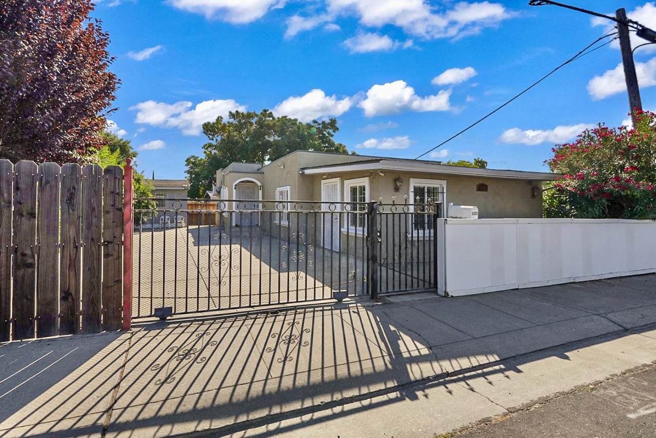 https://bt-photos.global.ssl.fastly.net/sacramento/1280_boomver_1_561214865-2.jpg